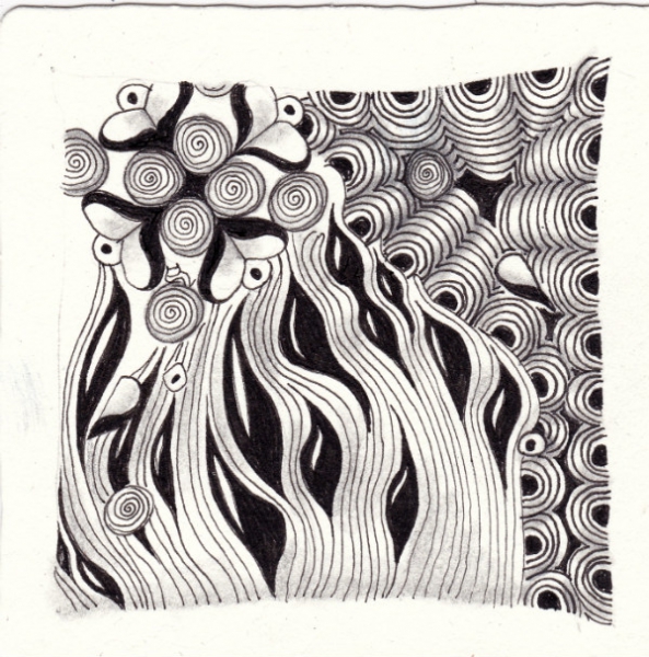 Ein Zentangle aus den Mustern Si Weed, Crescent Moon, Hearts and Flowers,  gezeichnet von Ela Rieger, CZT