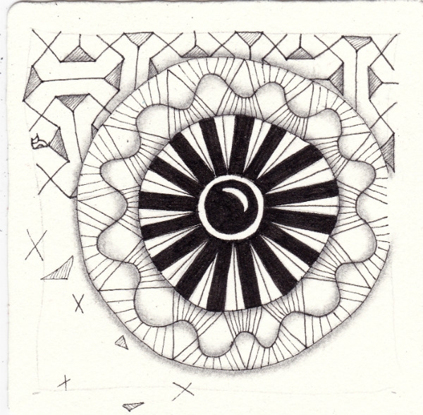 Ein Zentangle aus den Mustern Lot, Sun Up Sun Down, NEWS,  gezeichnet von Ela Rieger, CZT